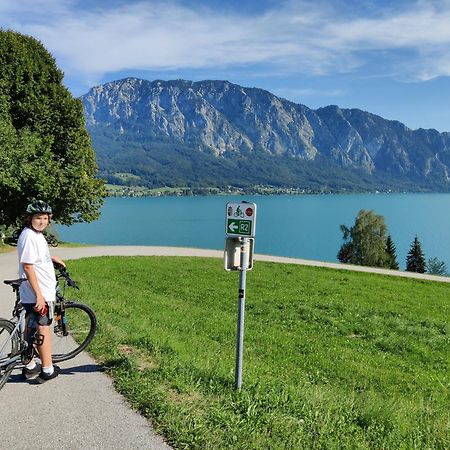 Pension Holzapfel Sankt Georgen im Attergau Eksteriør bilde